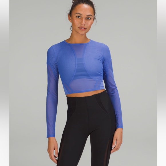 NWT Mesh Panelled Training Long
Sleeve Shirt - Picture 2 of 6